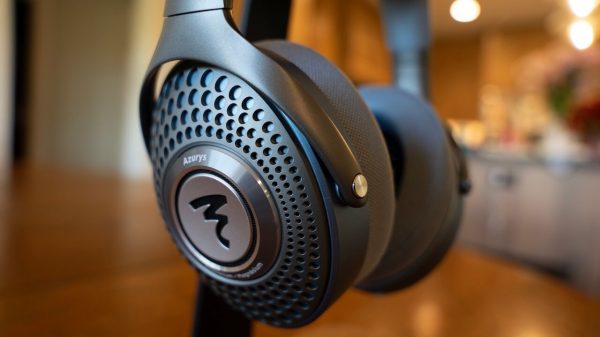 Focal Azurys Closed-back Wired Headphones Earcup Close-up